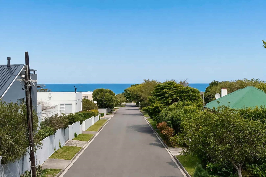 4 Bedroom Property for Sale in Voelklip Western Cape
